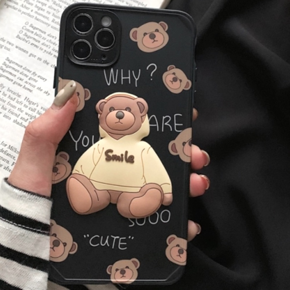 New iPhone 12 Pro bear case